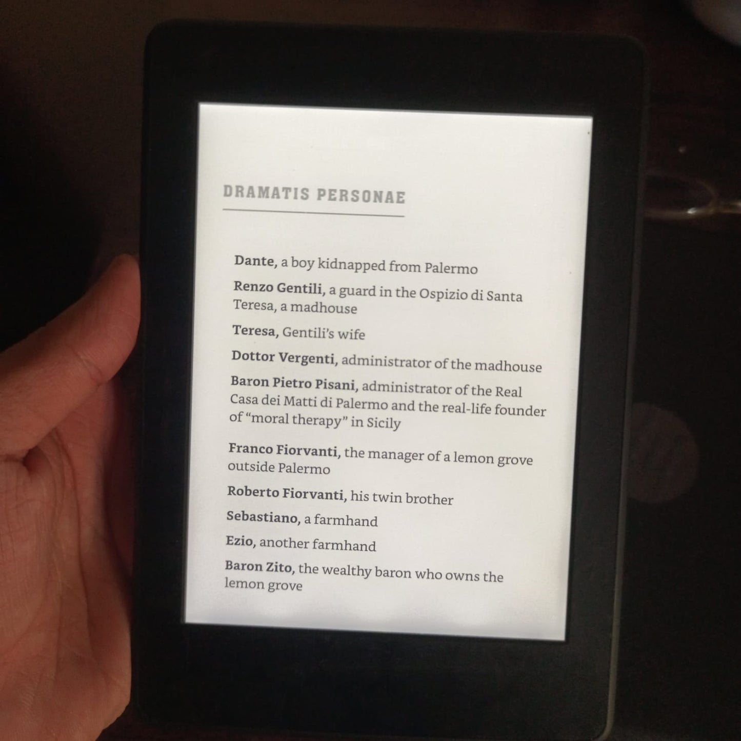 Kindle Paperwhite 3G, 6" High-Resolution Display (300 ppi) with Built-in Light, Free 3G + Wi-Fi (International Version, Previous Generation - 7th)