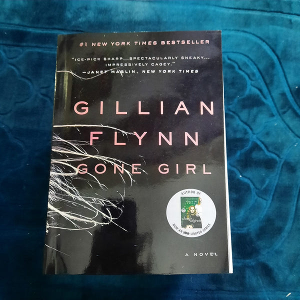 GILLIAN FLYNN GONW GIRL