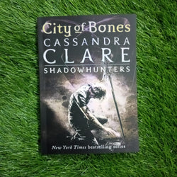 CITY OF BONES CASSANDRA CLARE